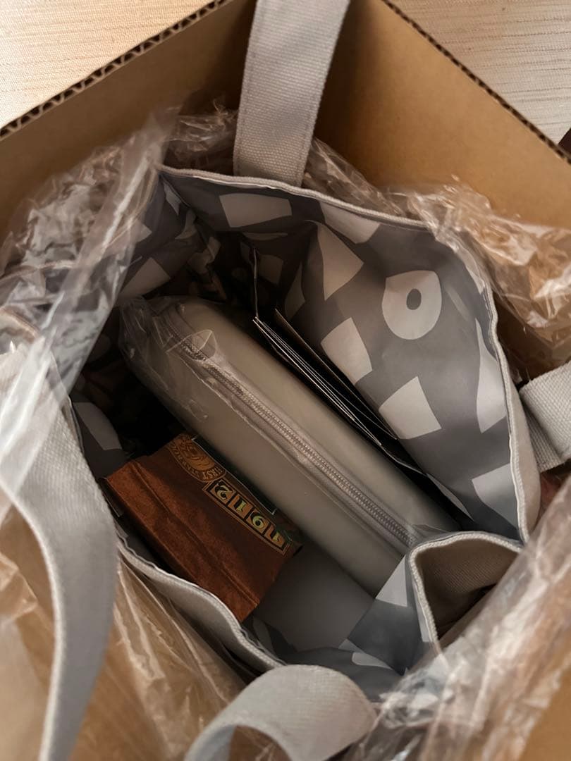 T*O様 中身そのままStarbucks 福袋 2026