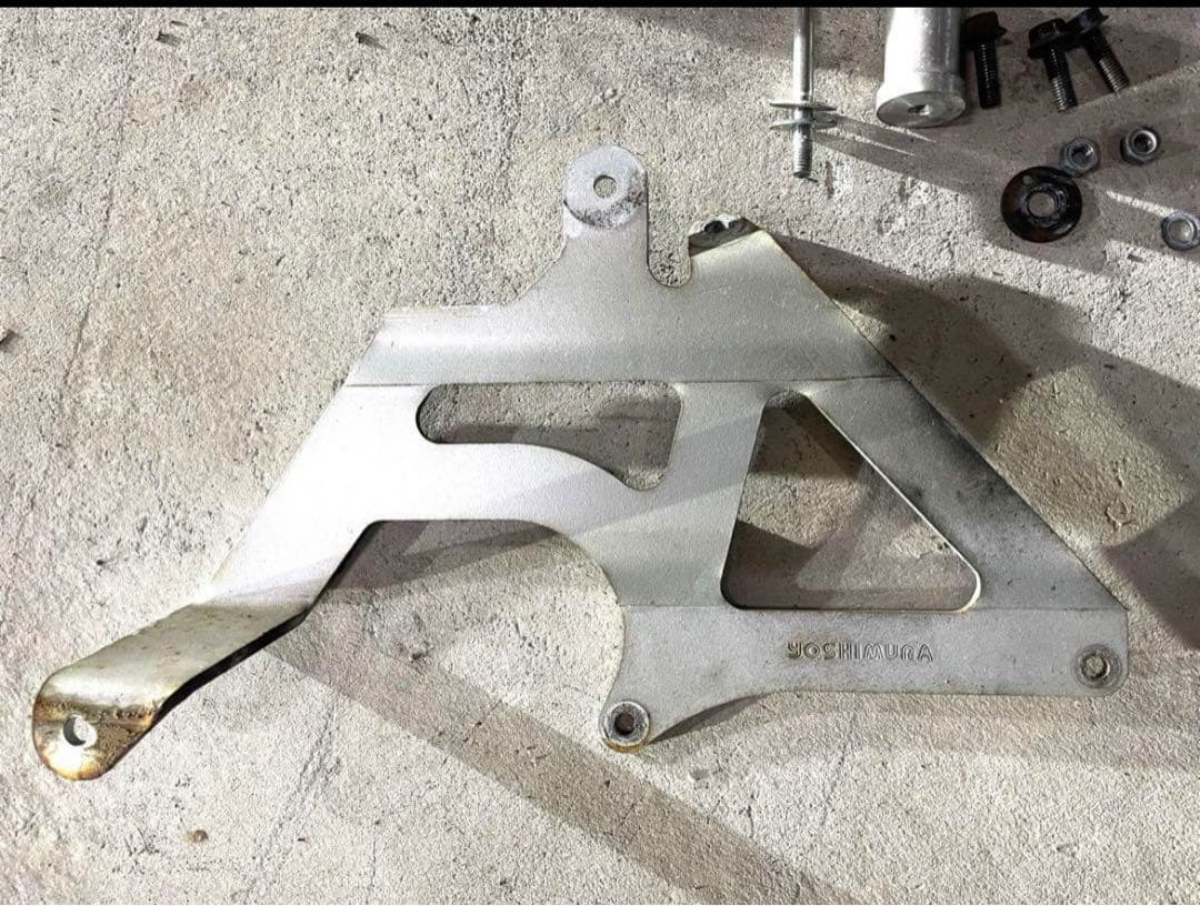 スカイウェイブ　マフラー　ヨシムラサイクロン　cj44