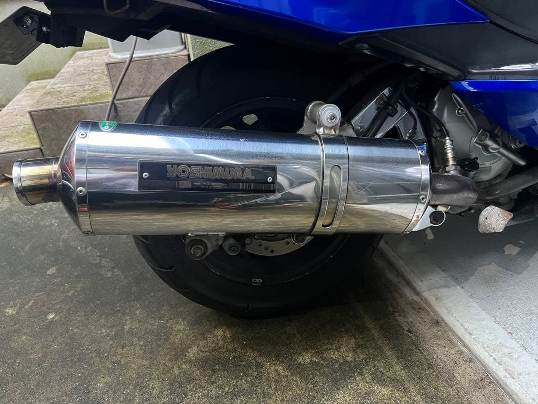 スカイウェイブ　マフラー　ヨシムラサイクロン　cj44