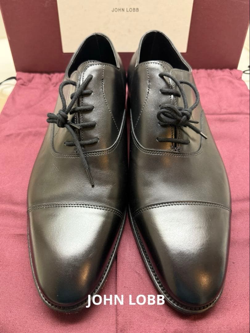 けん 美品箱付JOHN LOBBジョンロブ ストレートチップ9Eブラック