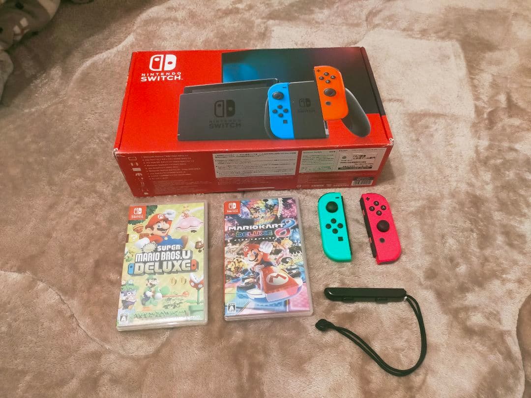 Nintendo Switch 本体ジョイコン ネオンピンク、グリーンソフト２本