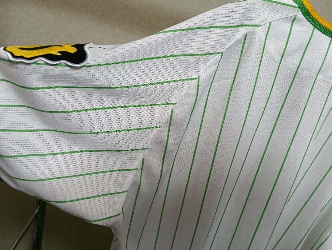 極美品！阪神タイガース 2023Family With Tigersユニフォーム