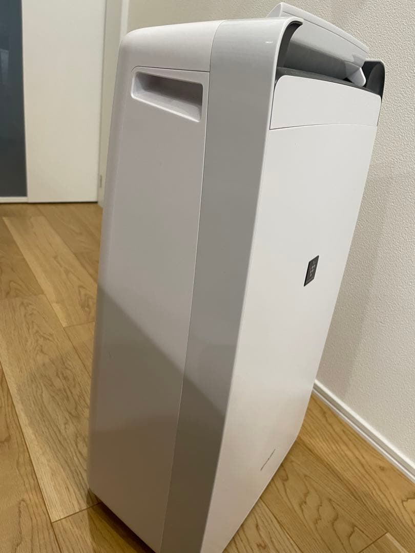 良品　SHARP プラズマクラスター 衣類乾燥除湿機 CV-L120-W