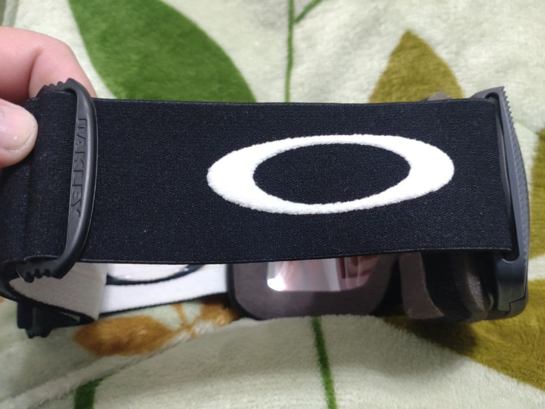 OAKLEY PRIZM レッド　スキーゴーグル　スノーボードゴーグル　Ｍサイズ