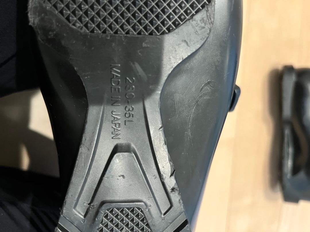 ハート　ジュニア　スキーブーツ　23〜23.5センチ　り　リュック付き