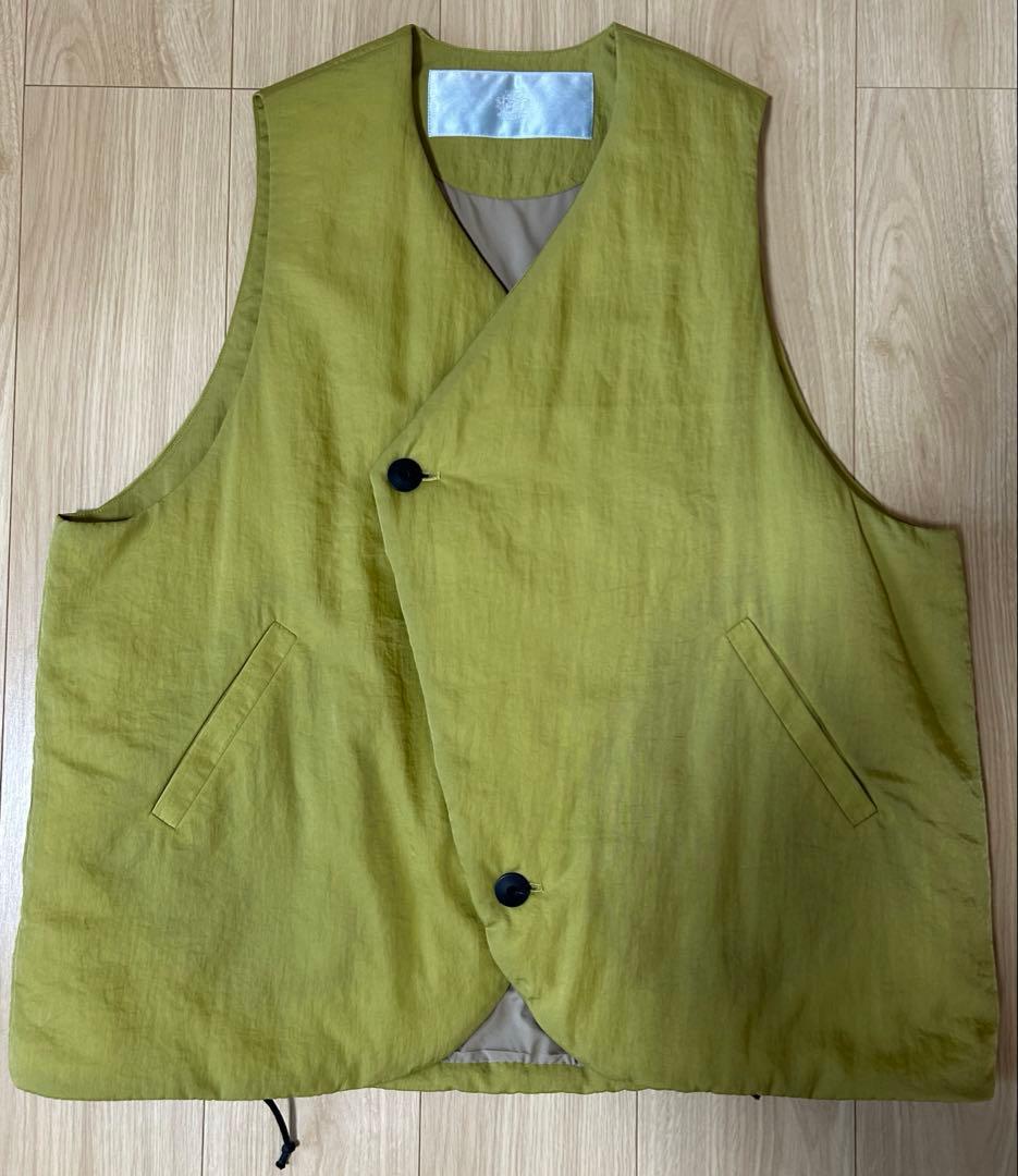 Dulcamara ラウンドカットパデッドベスト