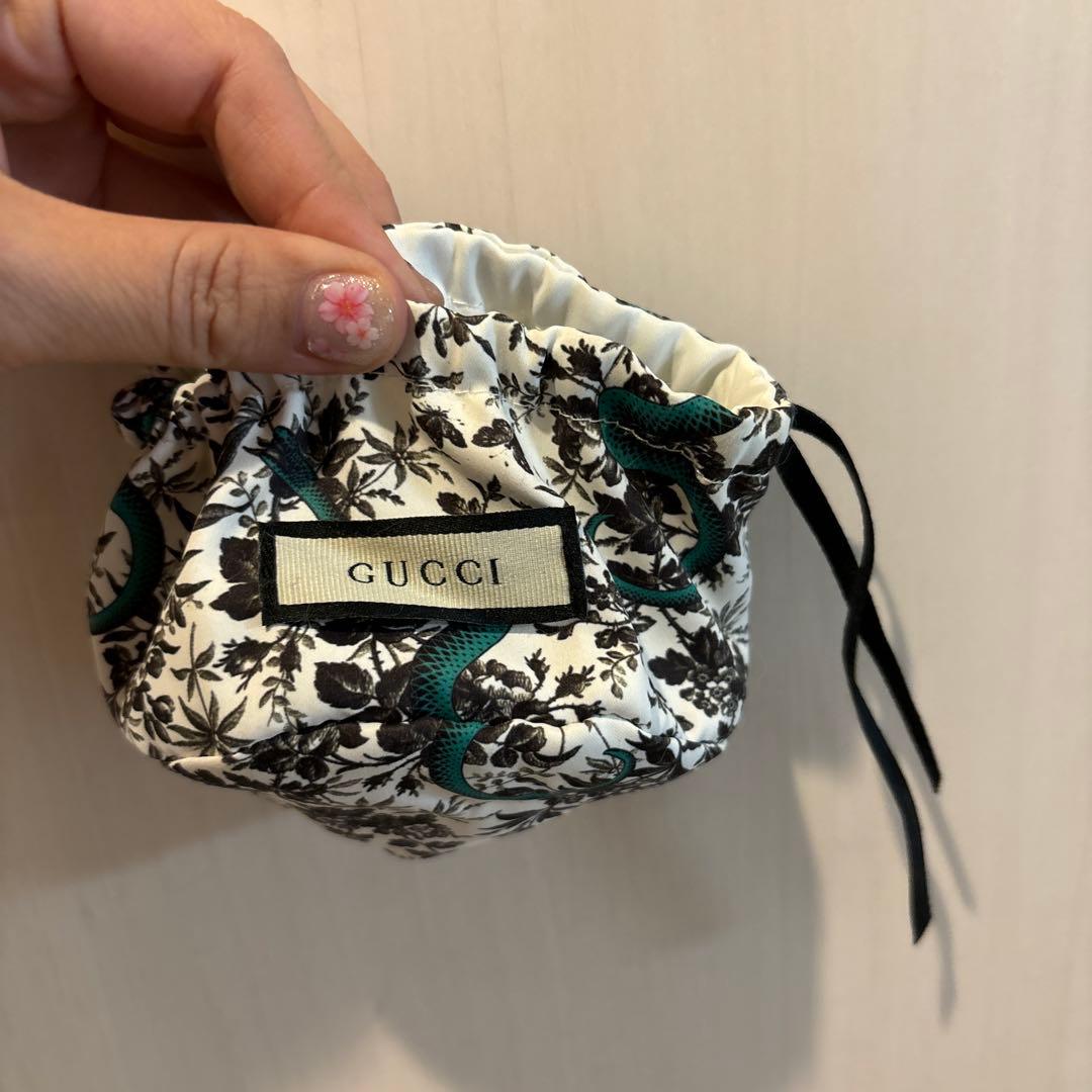 GUCCI グッチ　未使用　ヘアアクセサリー　黒