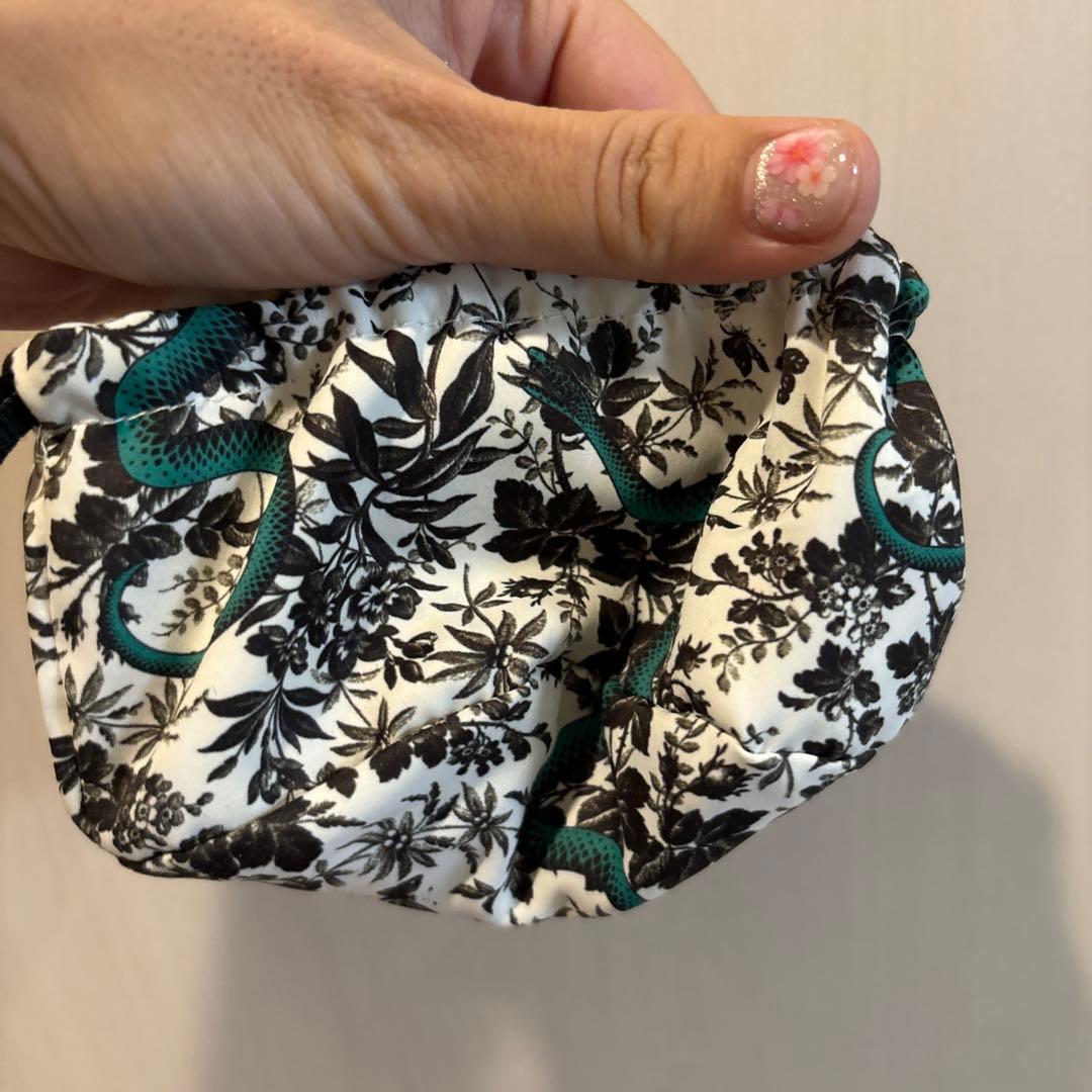 GUCCI グッチ　未使用　ヘアアクセサリー　黒