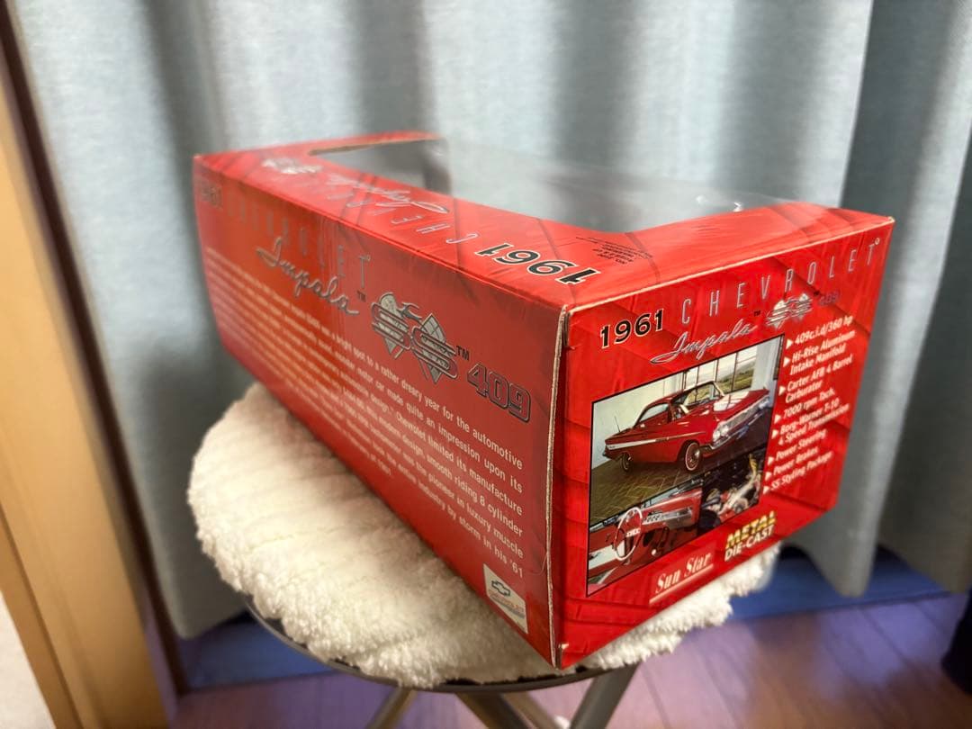 サンスター 1/18スケール 1961 シボレー インパラ SS 409