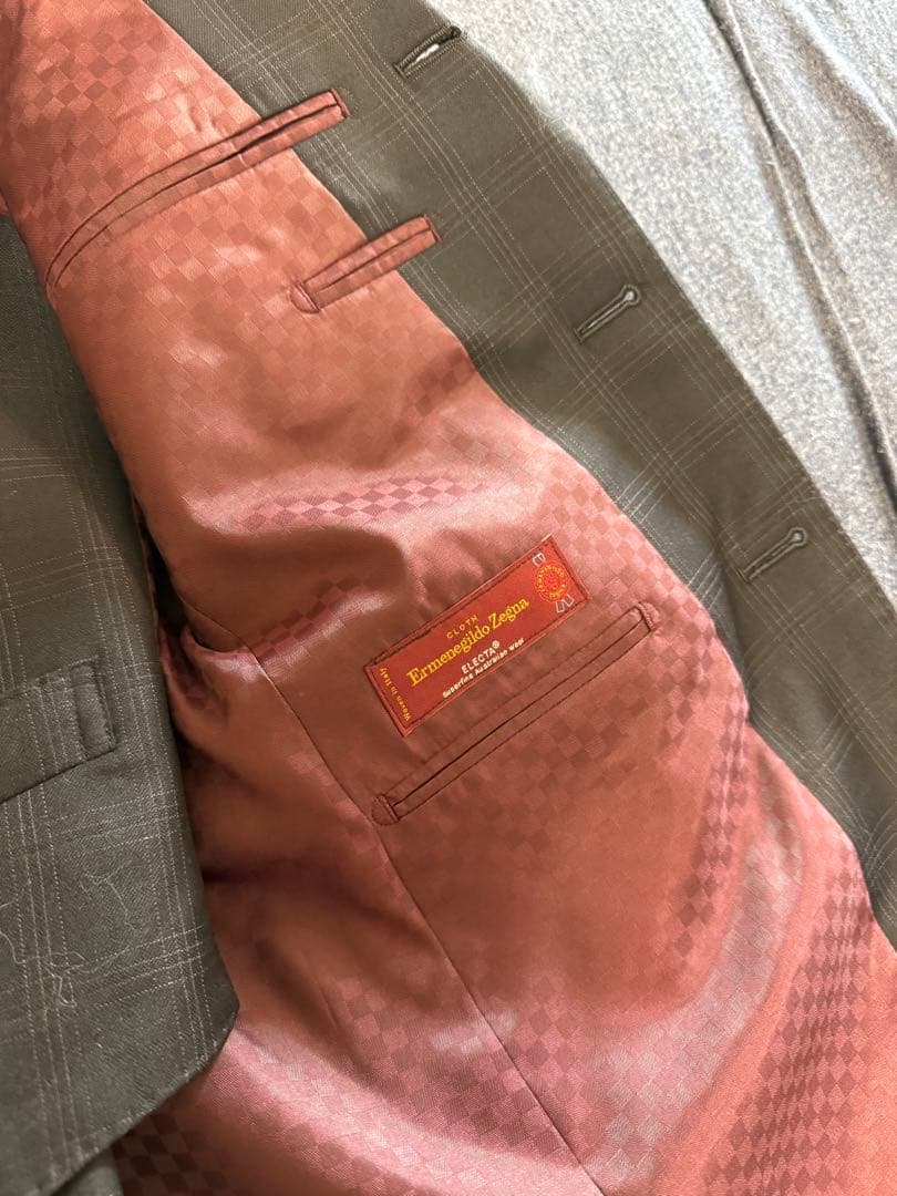 エルメネジルドゼニア　Ermenegildo Zegna スーツ上下