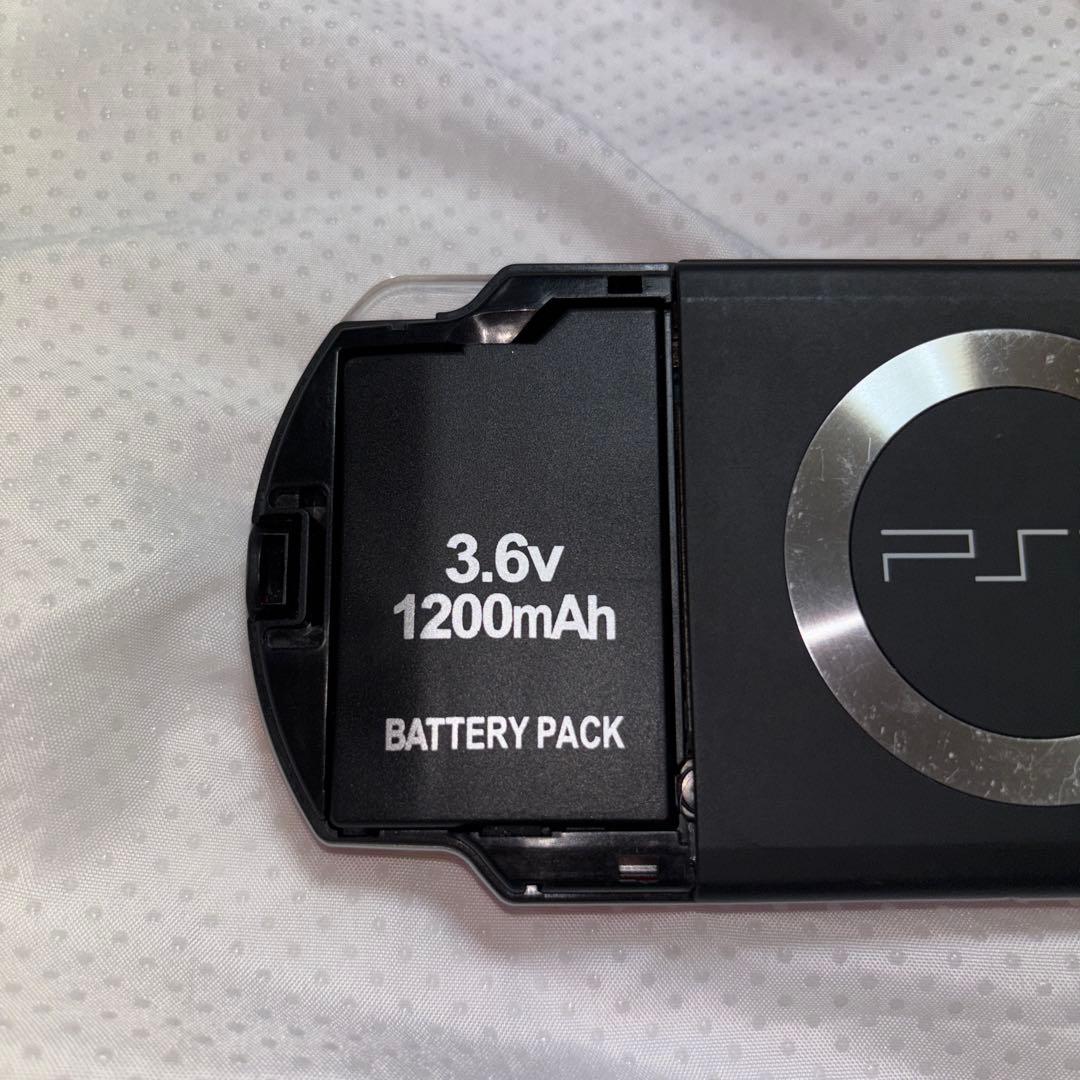 PSP ギレンの野望アクシズの脅威・スペシャルパック箱付きストラップ付き値下げ‼️