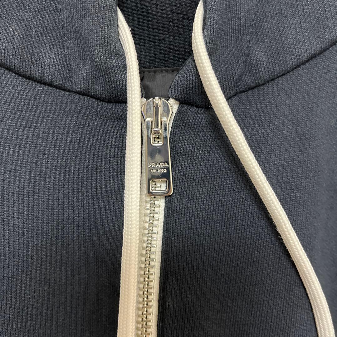 PRADA ジップアップパーカー ブラック/ブルー