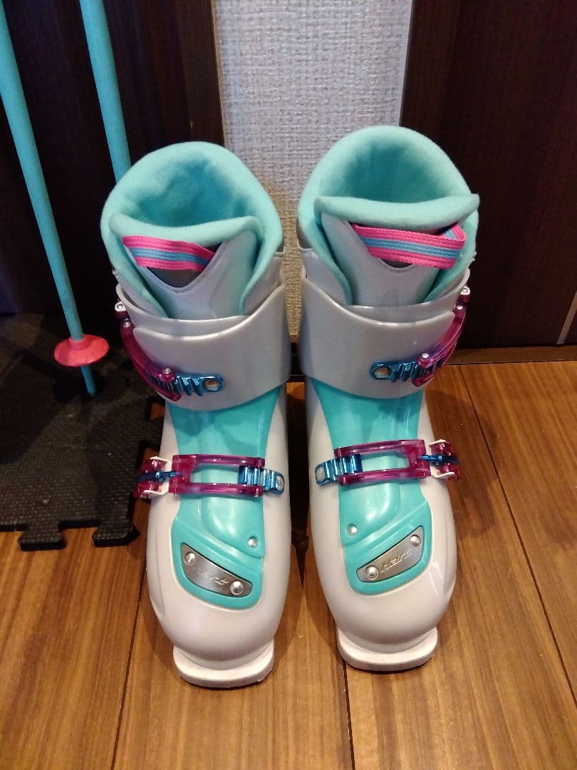 ✿美品✿ATOMIC/女子・小柄な女性用/豪華スキーセット/メンテ・WAX済み✔