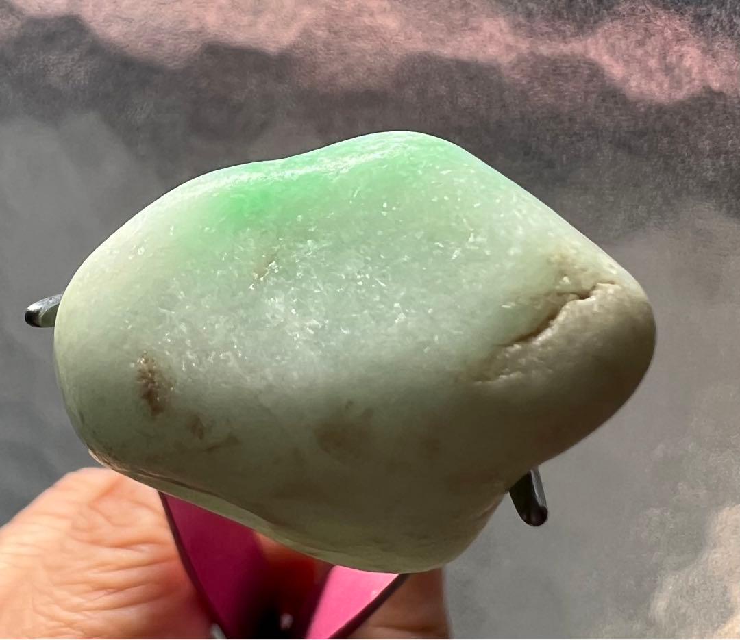 【大幅値下】糸魚川産　翡翠原石　天然　鑑賞石　国石 14.6g