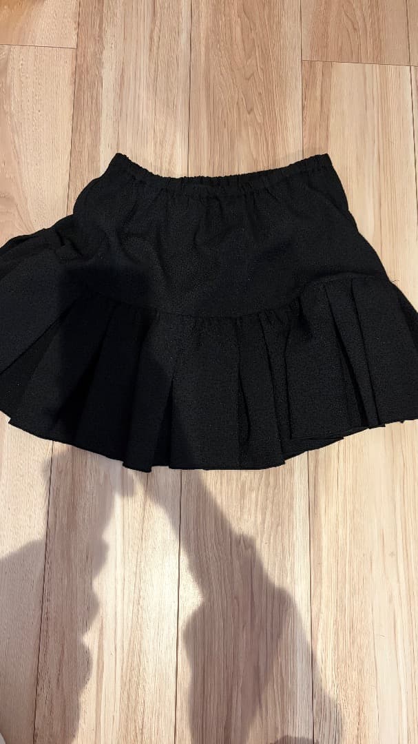 l*e様 フリル付きブラックドレス