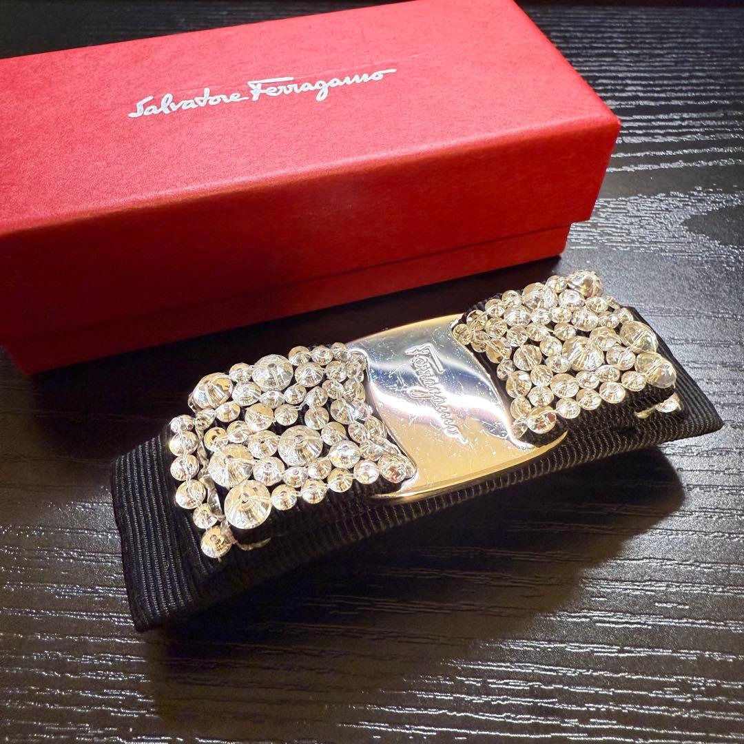 ☆極美品☆フェラガモ　ヴァラリボン　バレッタ　ブラック　ラインストーン