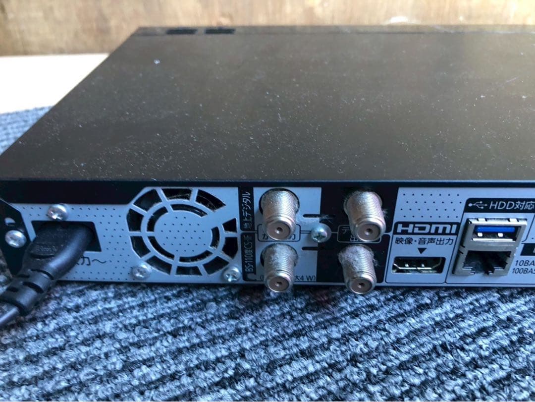 y*y様 SI Panasonic DMR-2CW100 ブルーレイレコーダー