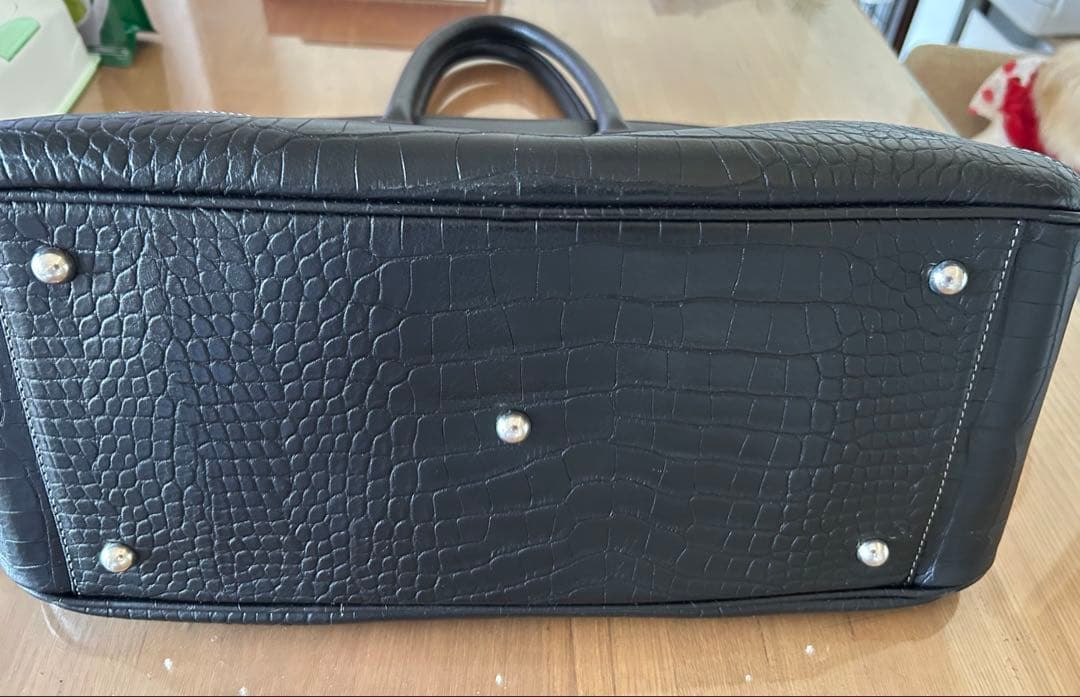 ペッレモルビダ　バッグ　美品　使用数回