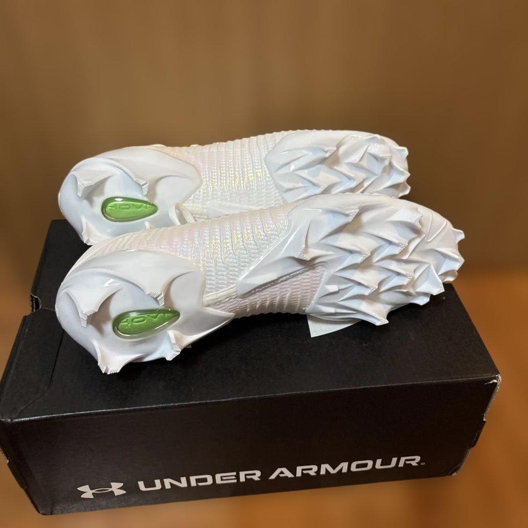 アンダーアーマー ブラー プロ フットボール クリート 3028220-100