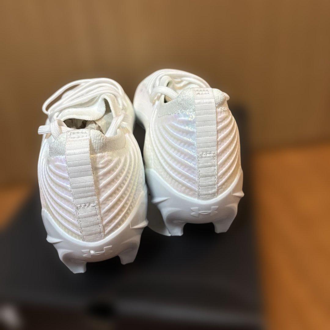 アンダーアーマー ブラー プロ フットボール クリート 3028220-100