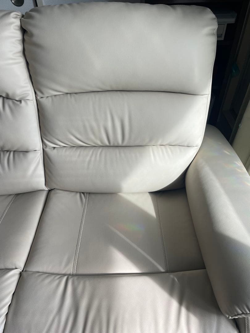 3人用電動合皮テーブル付きリクライニングソファ Nビリーバ　Nシールド