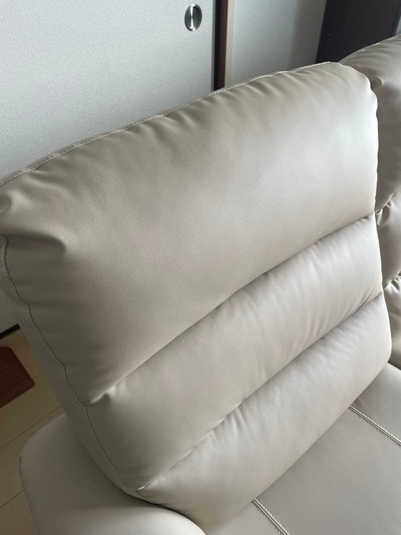 3人用電動合皮テーブル付きリクライニングソファ Nビリーバ　Nシールド