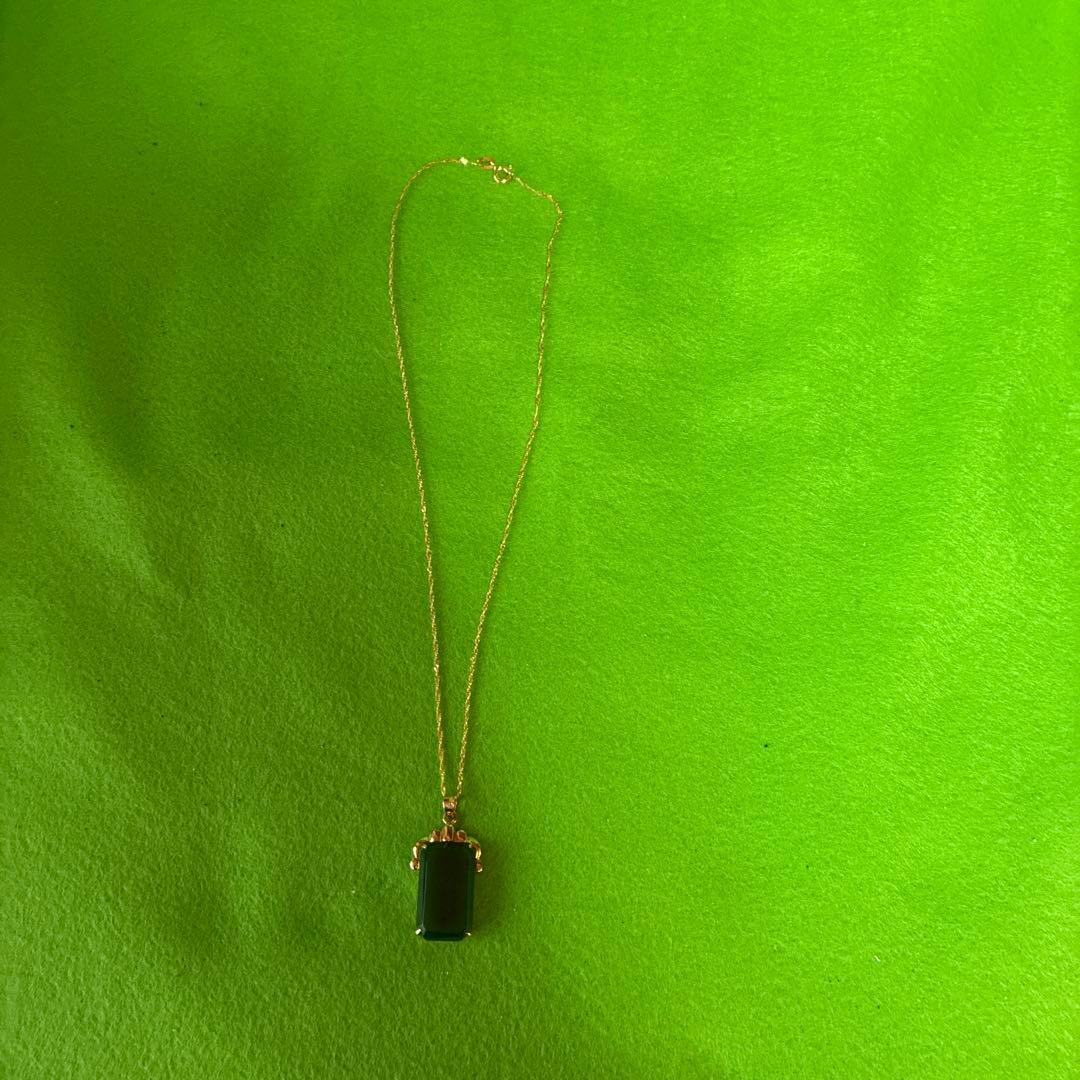 ヒスイのペンダントネックレス 約40cm ゴールドチェーン18kチェーン