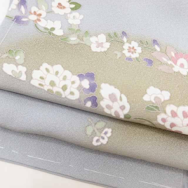 美品未着用 金駒刺 正絹 着物“山々に花冠を届ける唐花の霞”訪問着 T+59