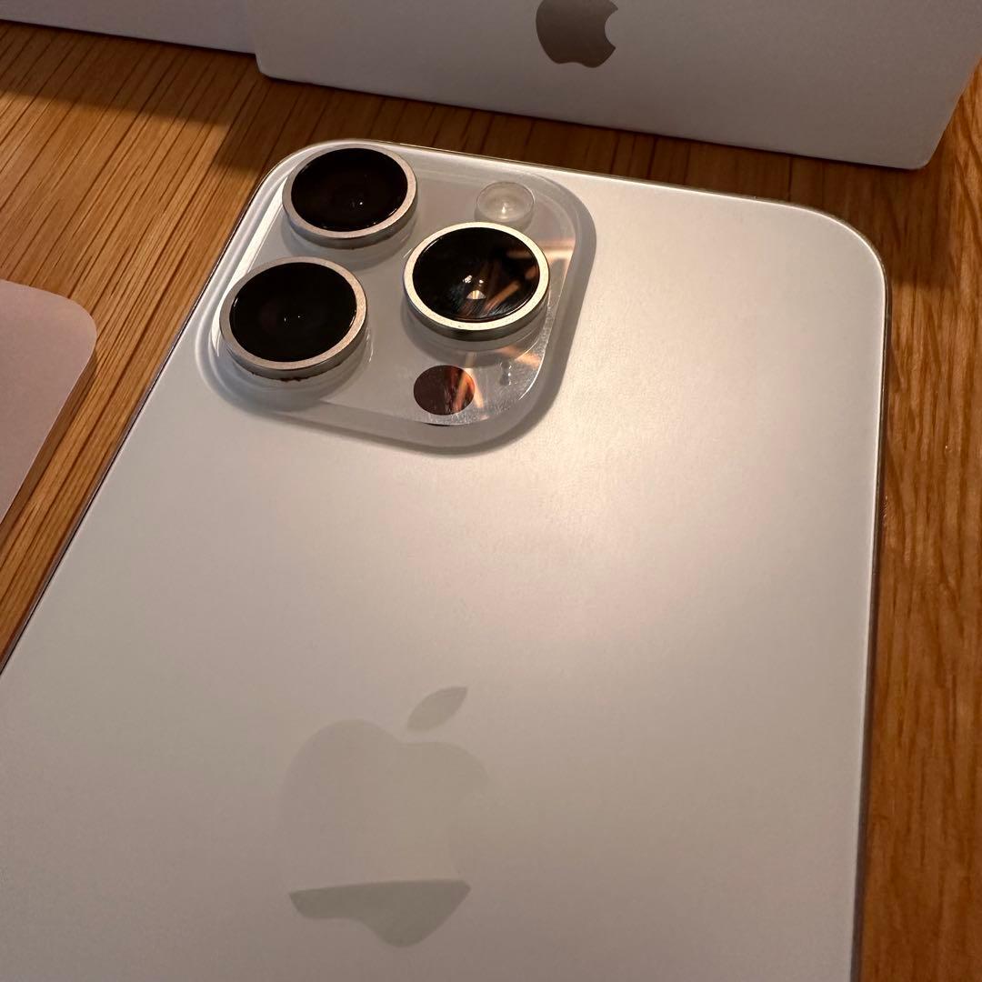 Apple iPhone 15 Pro Max 256GB 訳あり