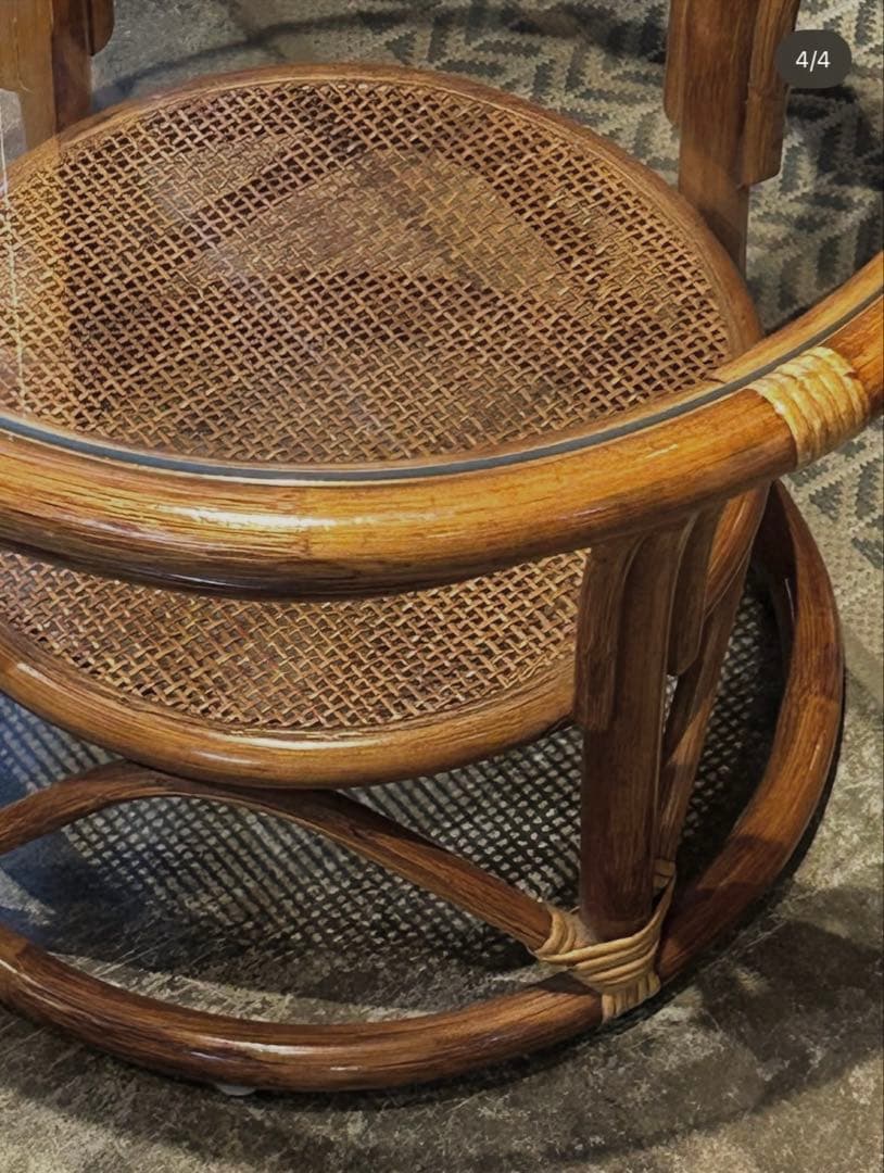 ラタン製サークルテーブル