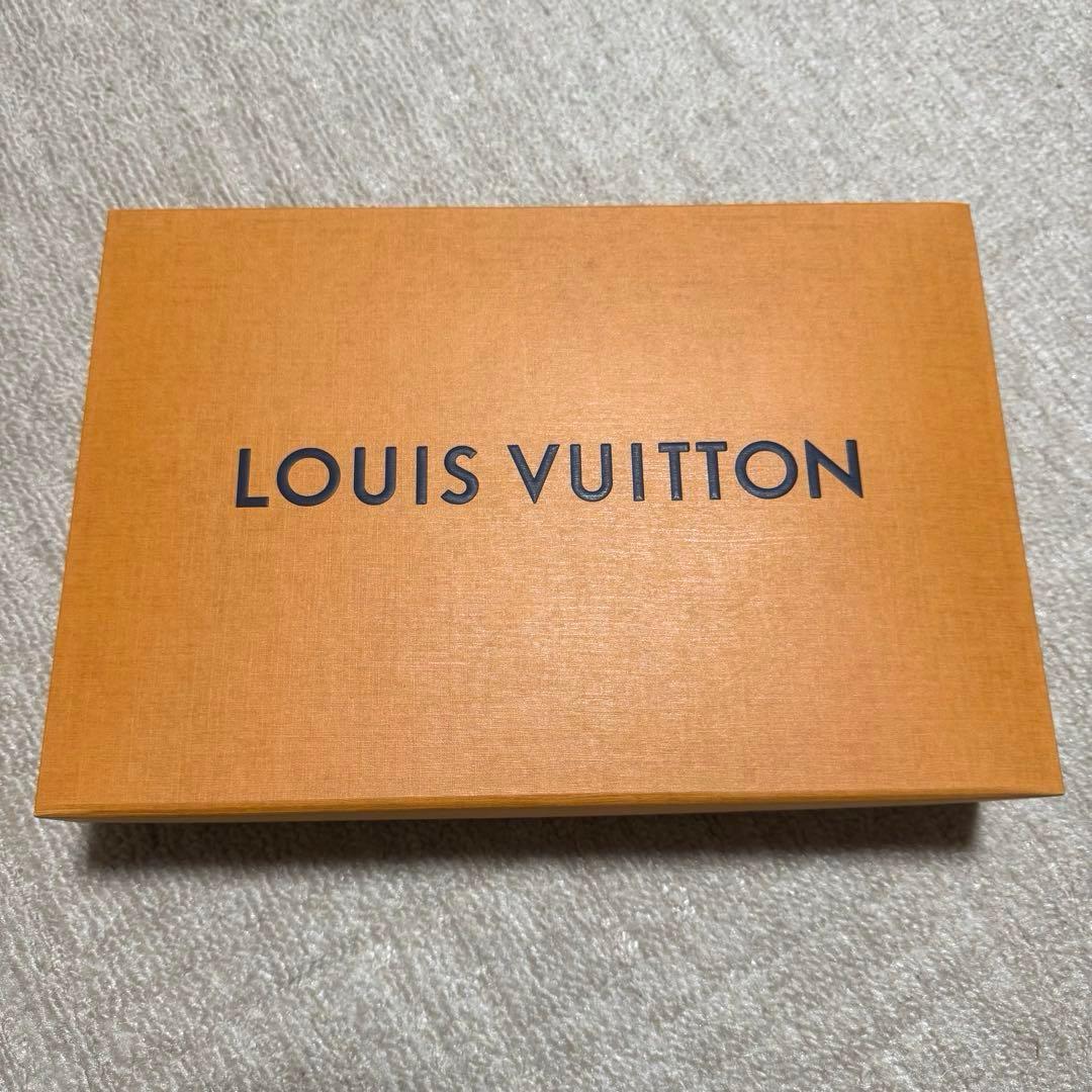 LOUIS VUITTON マフラー　箱付き