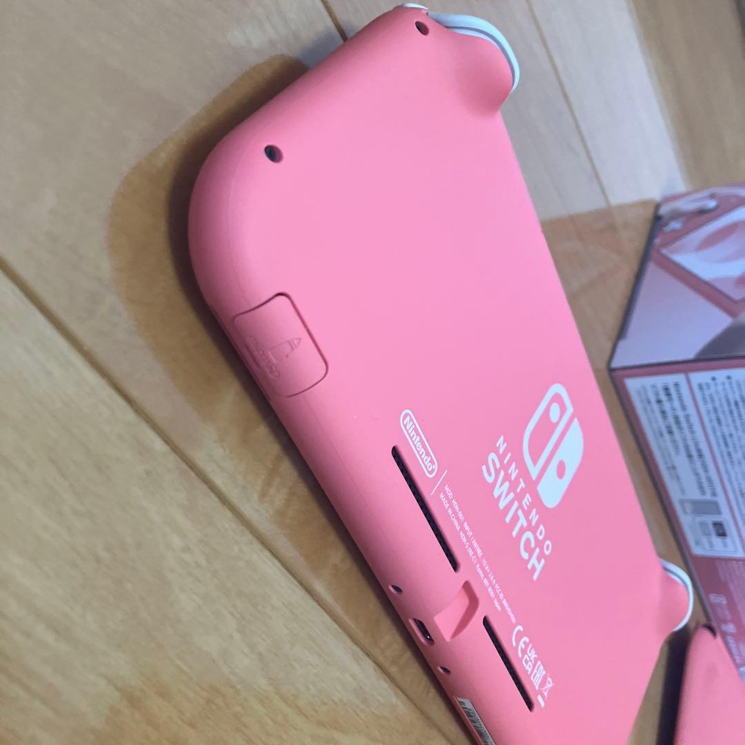 任天堂Switch lightコーラル