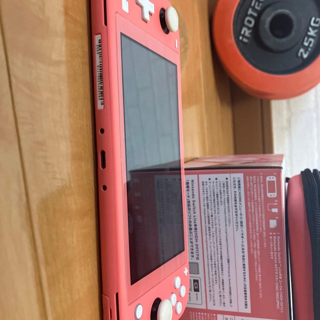任天堂Switch lightコーラル