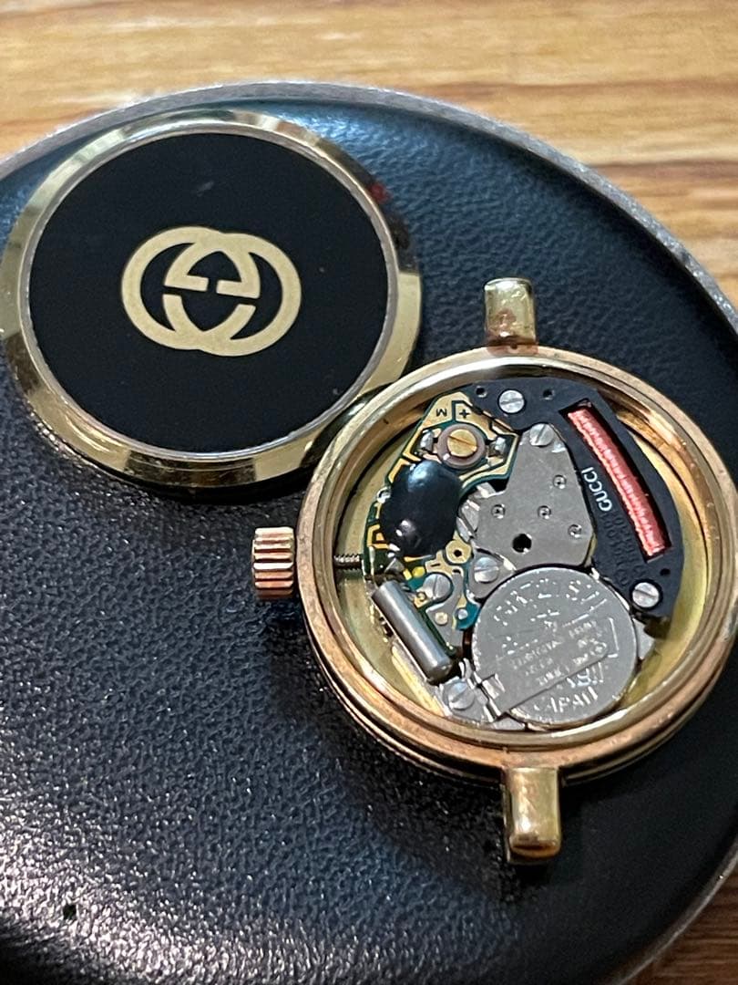 【廃番品】 GUCCI グッチ 2000L 電池、ベルト交換済み