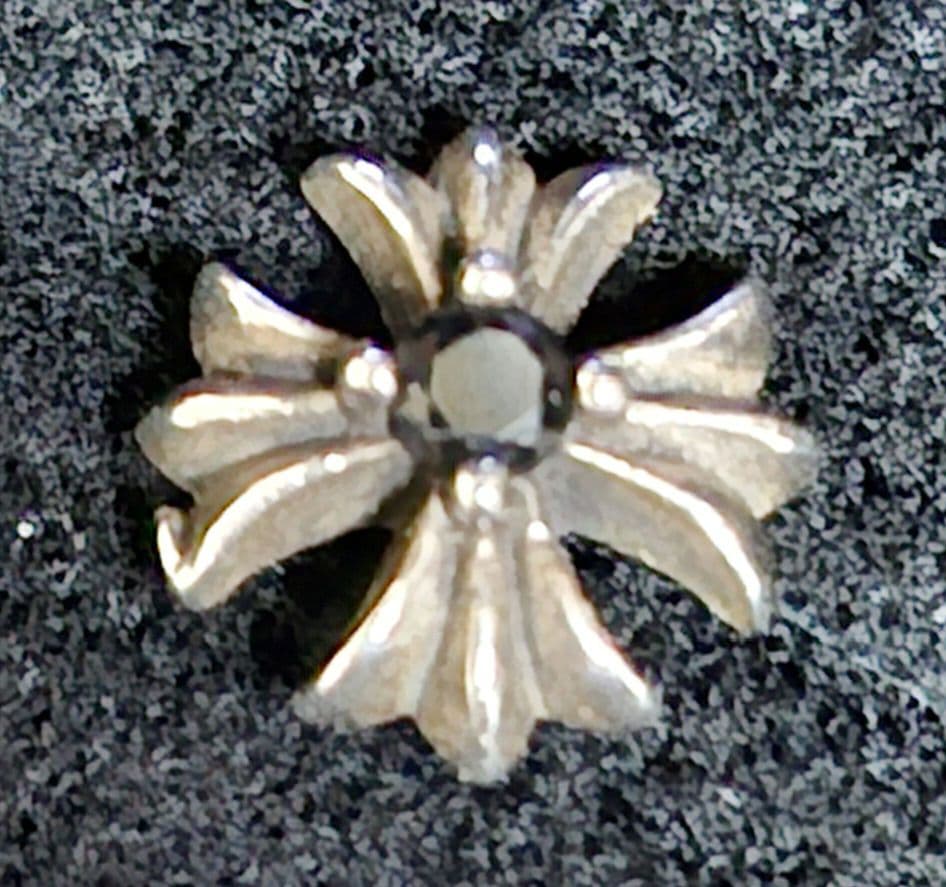 シルバー925ピアス　シルバー925クロスピアス CHROME HEARTS