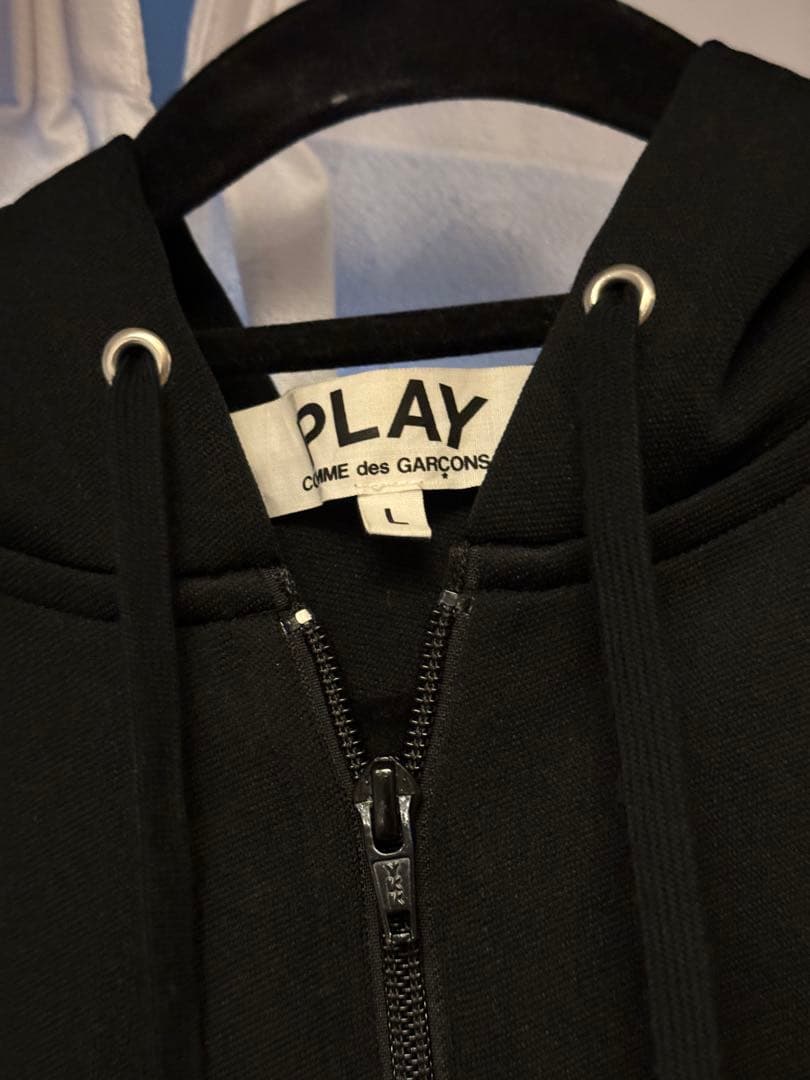 PLAY コムデギャルソン パーカー黒