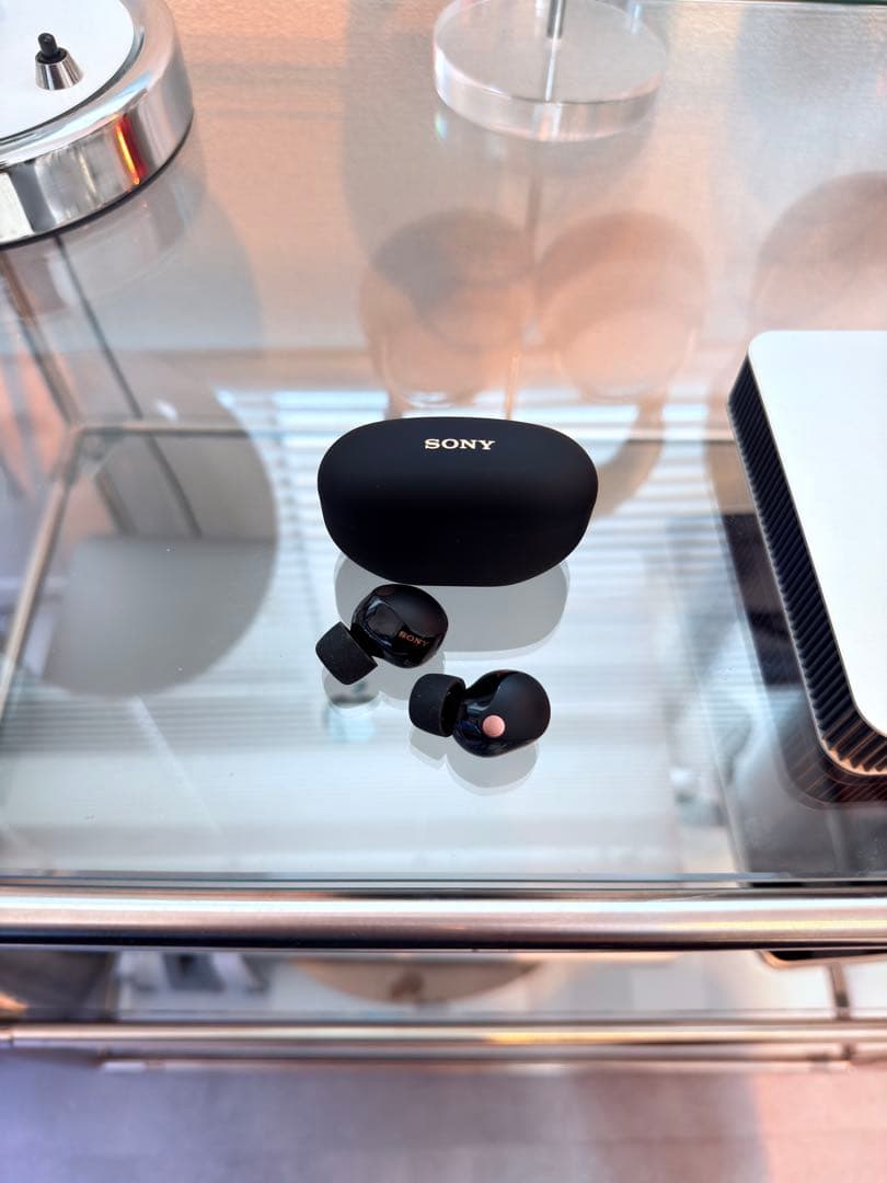 ソニーワイヤレスノイズキャンセリングイヤホン WF-1000XM5カバーケース付