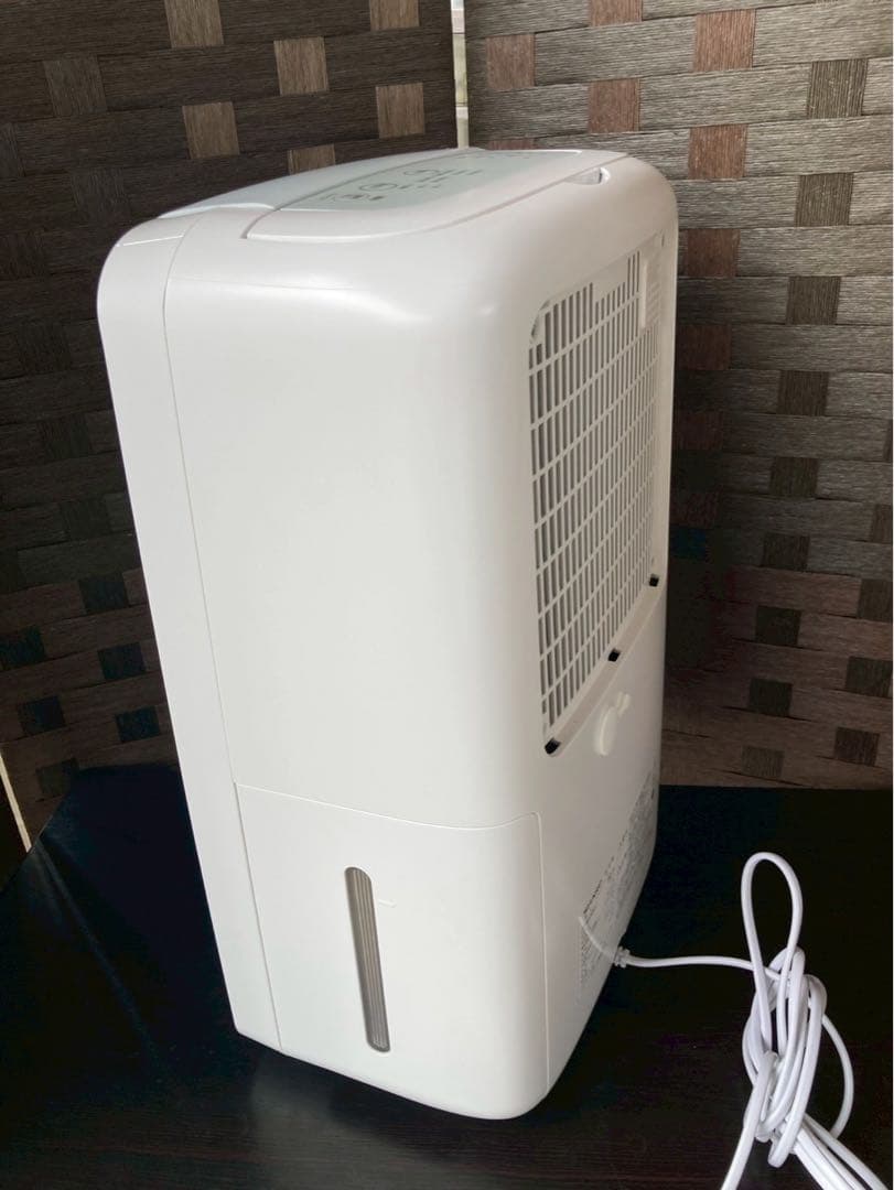 全国送料込 ◆ ほぼ新品 SHARP 衣類乾燥除湿機(TPS4813)