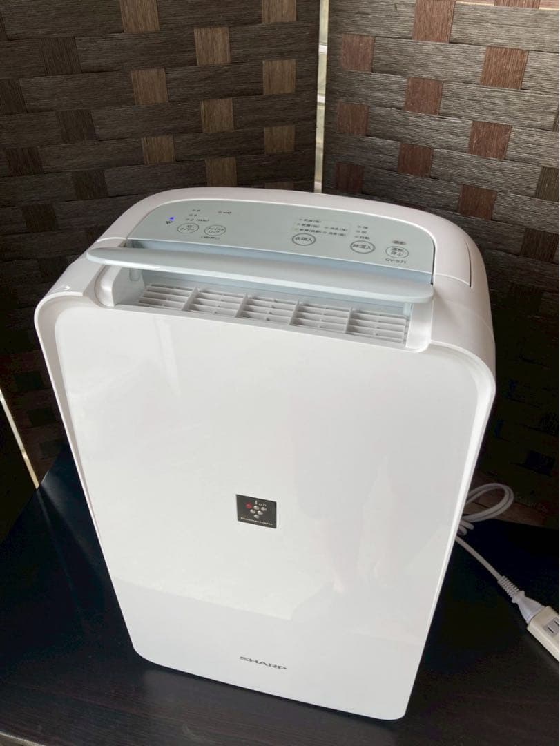 全国送料込 ◆ ほぼ新品 SHARP 衣類乾燥除湿機(TPS4813)