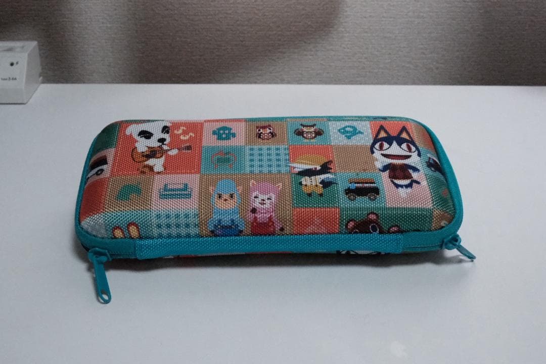 Nintendo Switch Lite ソードシールド (どうぶつの森ケース)