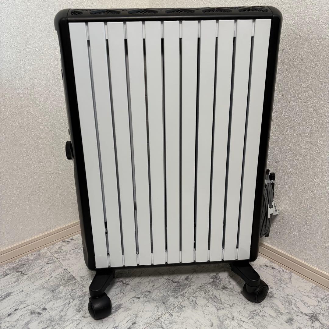 美品✨除菌済み✨リモコン付き　デロンギ　ヒーター　ブラック　MDHU15-BK