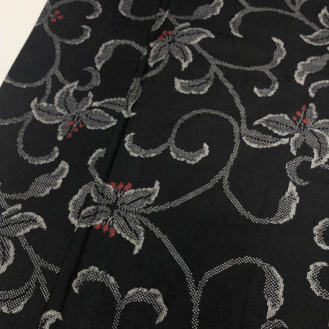 本場大島紬 一元 花唐草模様 黒色 KK-2034