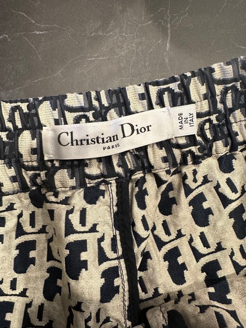 Christian Dior ロゴパターンショートパンツ