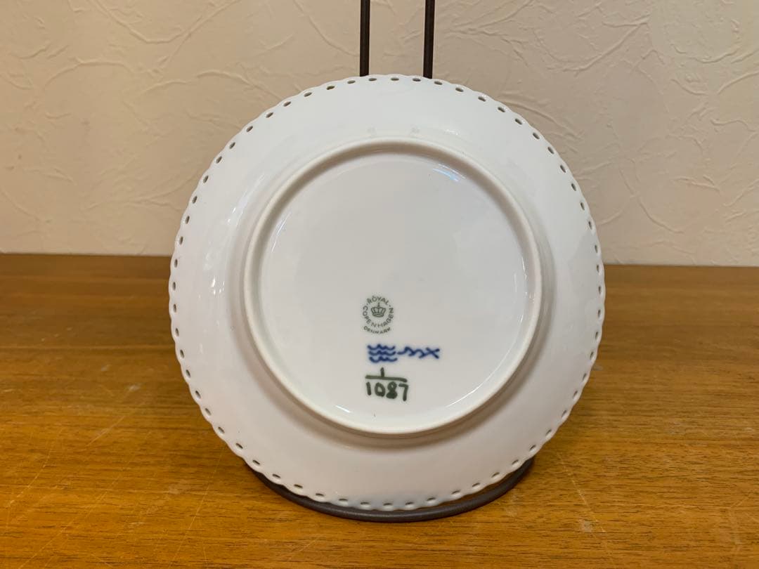 G0908-02★ COPEN HAGEN 青と白の花柄 お皿　食器