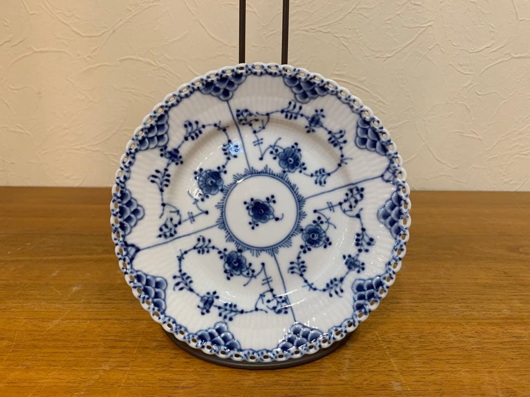 G0908-02★ COPEN HAGEN 青と白の花柄 お皿　食器
