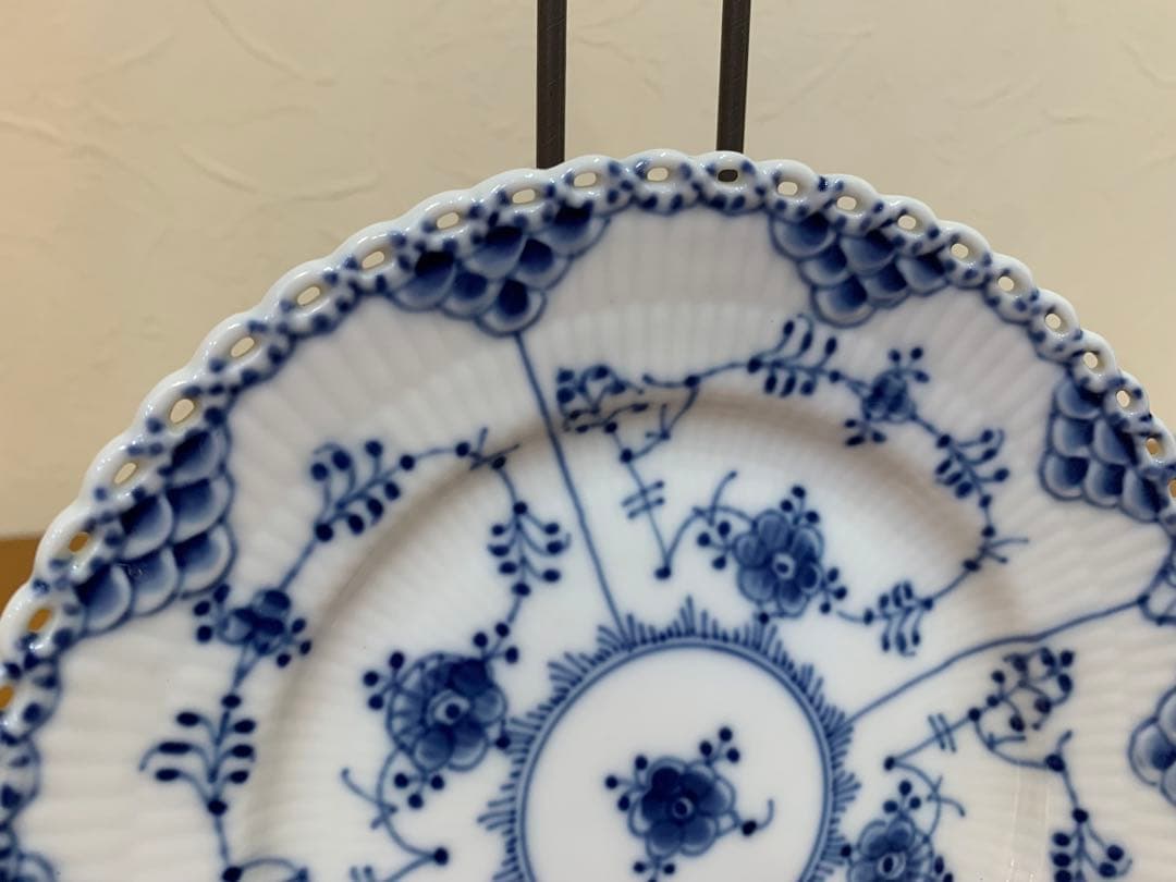 G0908-02★ COPEN HAGEN 青と白の花柄 お皿　食器