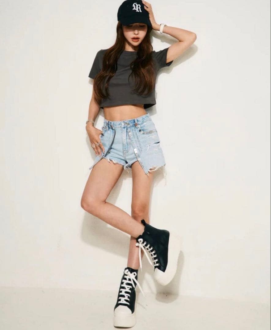 鈴木亜美さん ハイカットスニーカー Sサイズ