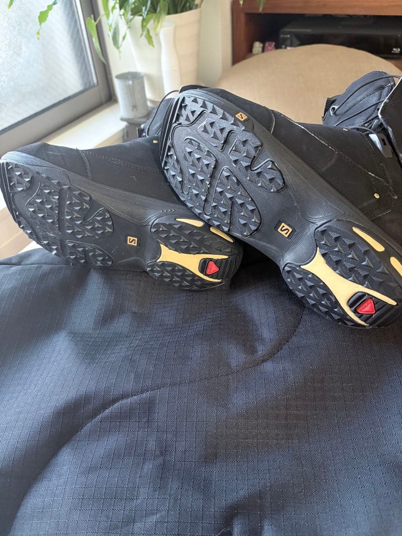 Salomon Kiana ブラック スノーボードブーツ　バッグ付き！