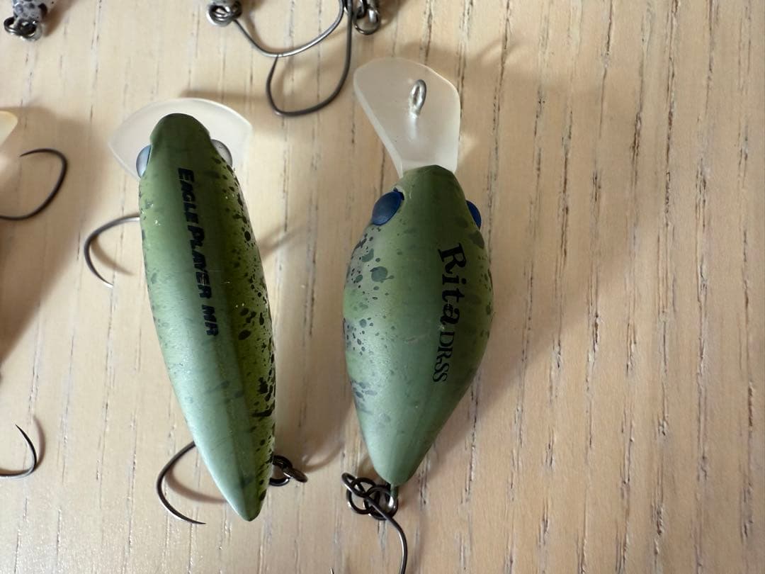 エリアトラウト用クランクベイト人気カラーセット売り