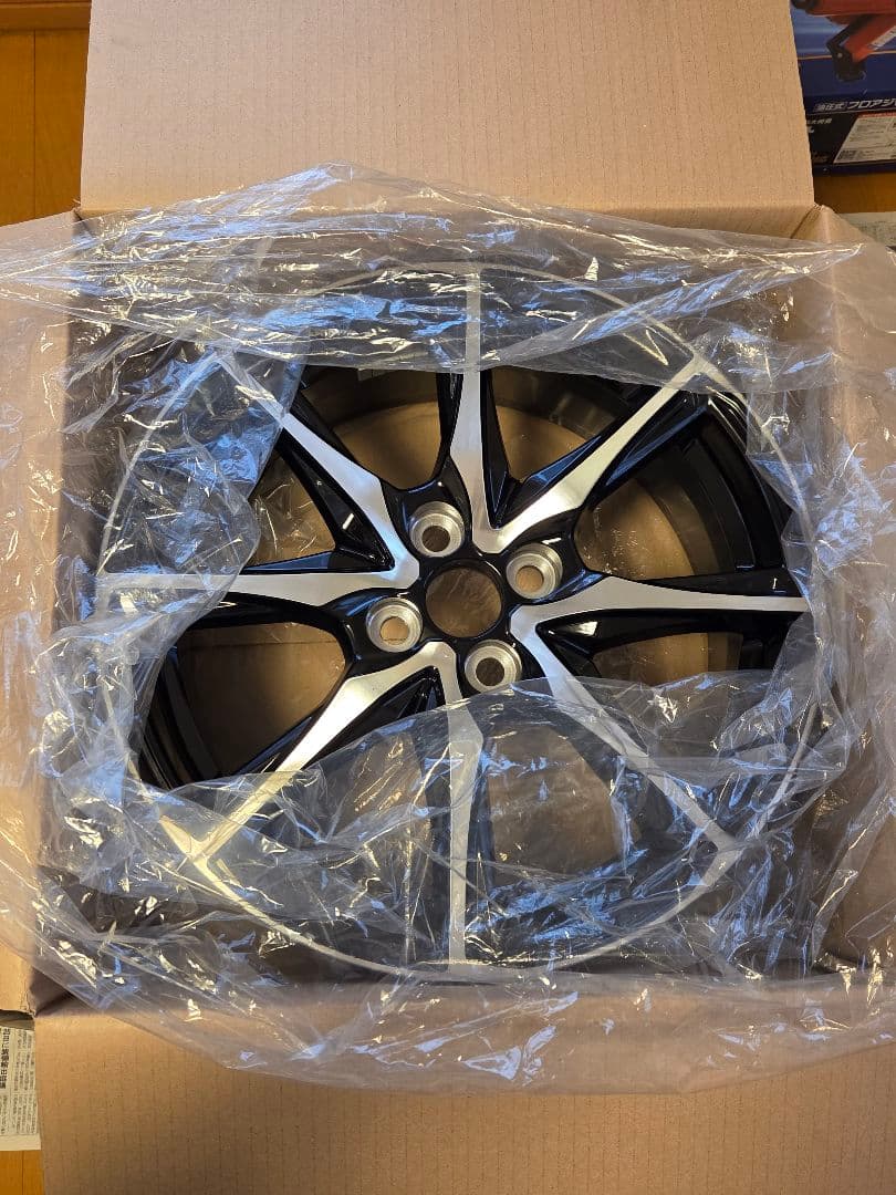 GR AQUA　純正17インチ　ホイール　トヨタ純正　 ブラック/シルバー